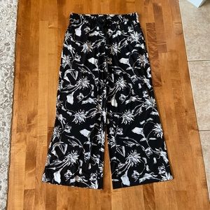 WHBM The Wide Leg Pants